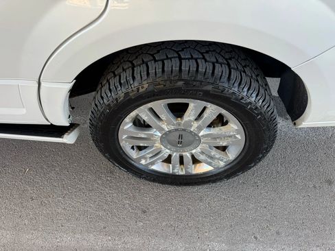 Used 2011 Lincoln Navigator 4WD w/ 101A Rapid Spec Order Code image 33