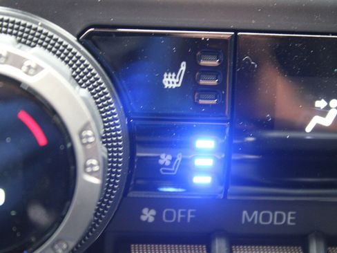 Used 2025 Toyota 4Runner Limited image 5