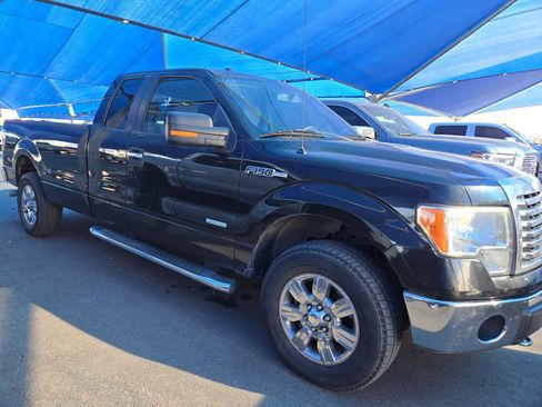 Used 2012 Ford F150 XLT w/ XLT Chrome Pkg image 2