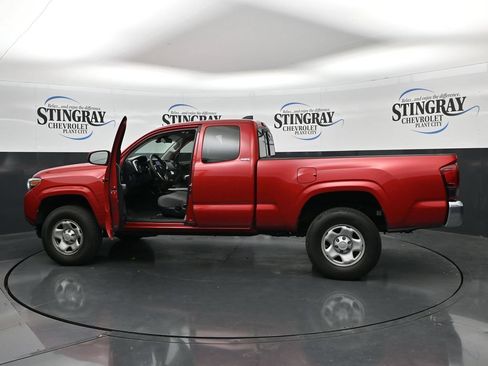 Used 2022 Toyota Tacoma SR5 RWD image 37