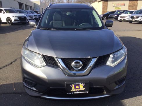 Used 2015 Nissan Rogue SV w/ SV Premium Package AWD/4WD image 3
