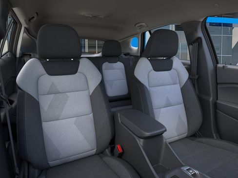 New 2026 Chevrolet Trax LS w/ LS Convenience Package FWD image 16