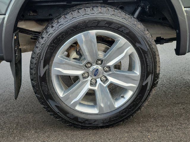Certified 2019 Ford F150 Platinum w/ Trailer Tow Package AWD/4WD image 32