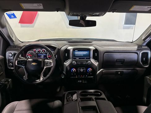 Used 2022 Chevrolet Silverado 1500 LT RWD image 9