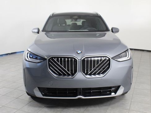 Used 2025 BMW X3 xDrive30i w/ Premium Package image 6