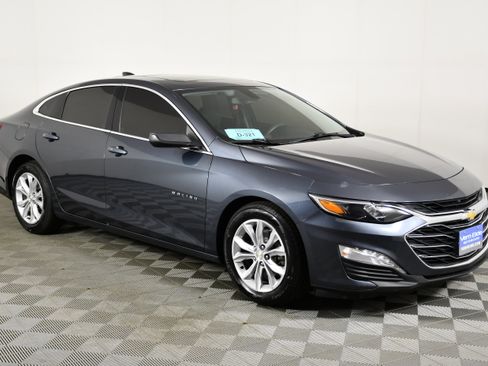 Used 2021 Chevrolet Malibu LT FWD image 4