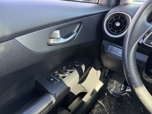 Used 2019 Kia Forte LXS image 28