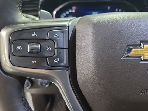Used 2025 Chevrolet Silverado 1500 LTZ w/ Z71 Off-Road Package AWD/4WD image 17
