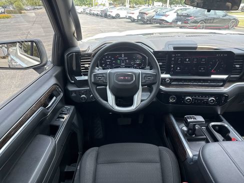 Used 2023 GMC Sierra 1500 Elevation AWD/4WD image 16