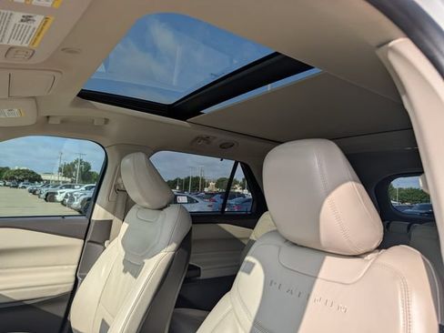 Used 2020 Ford Explorer Platinum w/ Premium Technology Package AWD/4WD image 27