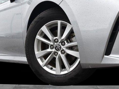 Used 2025 Toyota Camry LE image 3