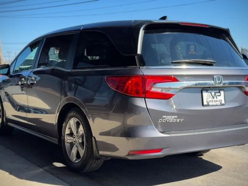 Used 2019 Honda Odyssey EX-L image 4