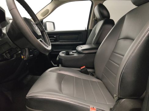 Used 2021 RAM 1500 Tradesman w/ Chrome Appearance Group RWD image 17