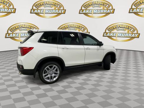 Used 2024 Honda Passport EX-L image 3