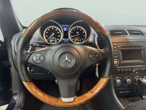 Used 2009 Mercedes-Benz SLK 300 image 21