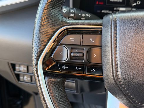 Used 2023 Toyota Tundra Platinum image 19