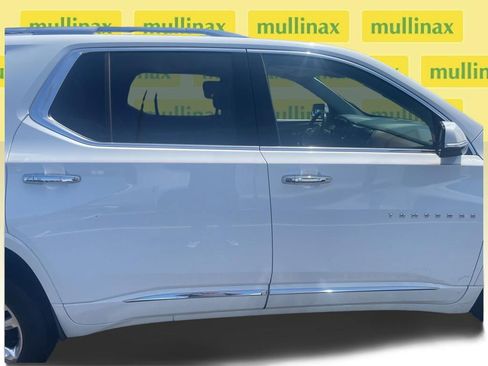 Used 2018 Chevrolet Traverse High Country AWD/4WD image 12