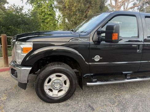 Used 2015 Ford F250 XLT w/ XLT Value Package AWD/4WD image 14