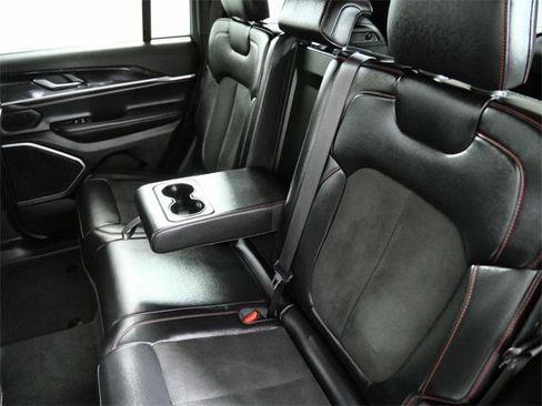 Used 2022 Jeep Grand Cherokee Trailhawk image 15