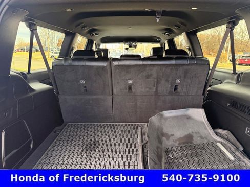 Used 2024 Jeep Wagoneer L Series II w/ Flexible Seating Group image 38