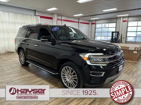 Used 2022 Ford Expedition Limited image 6