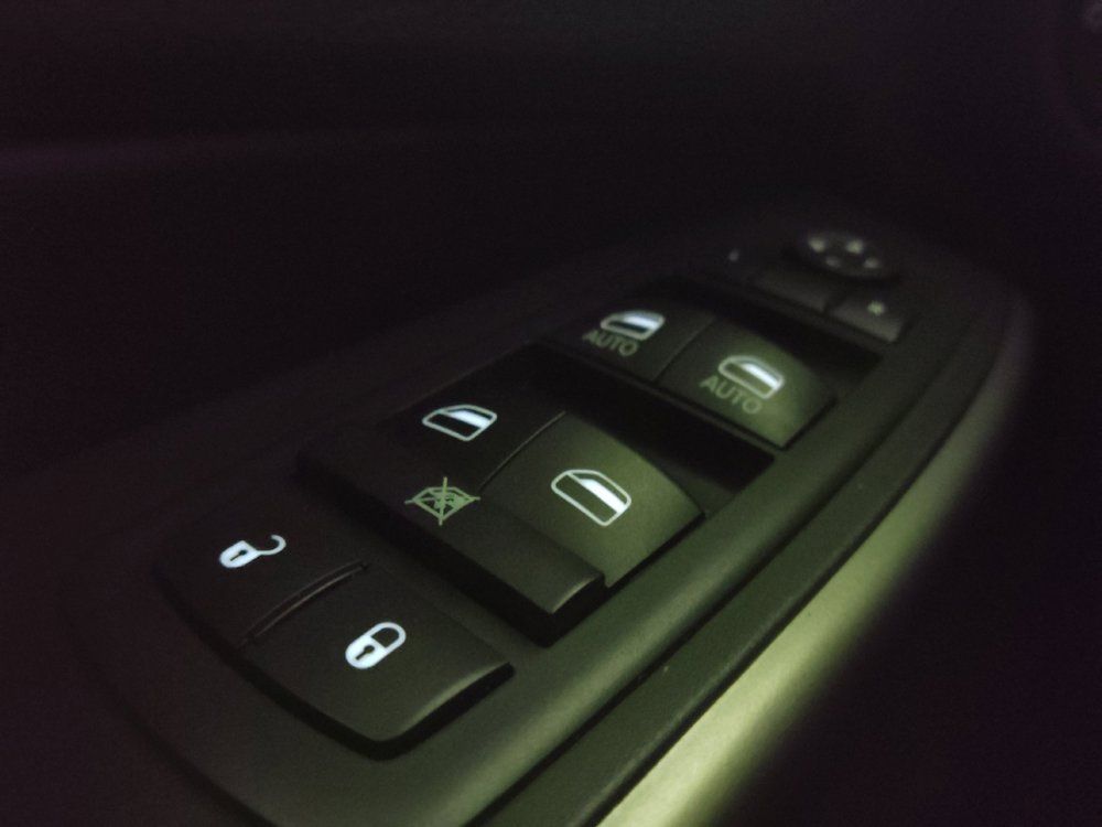 Used 2020 Jeep Cherokee Limited AWD/4WD image 27