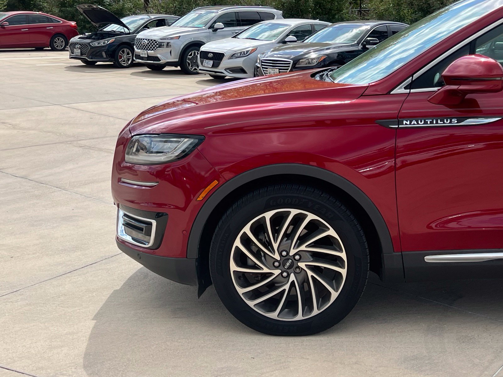 Used 2019 Lincoln Nautilus Reserve FWD image 8