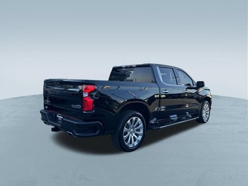 Used 2021 Chevrolet Silverado 1500 High Country w/ Technology Package AWD/4WD image 9