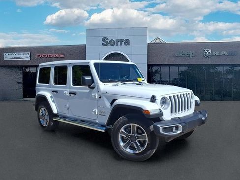 Used 2021 Jeep Wrangler Unlimited Sahara AWD/4WD image 1