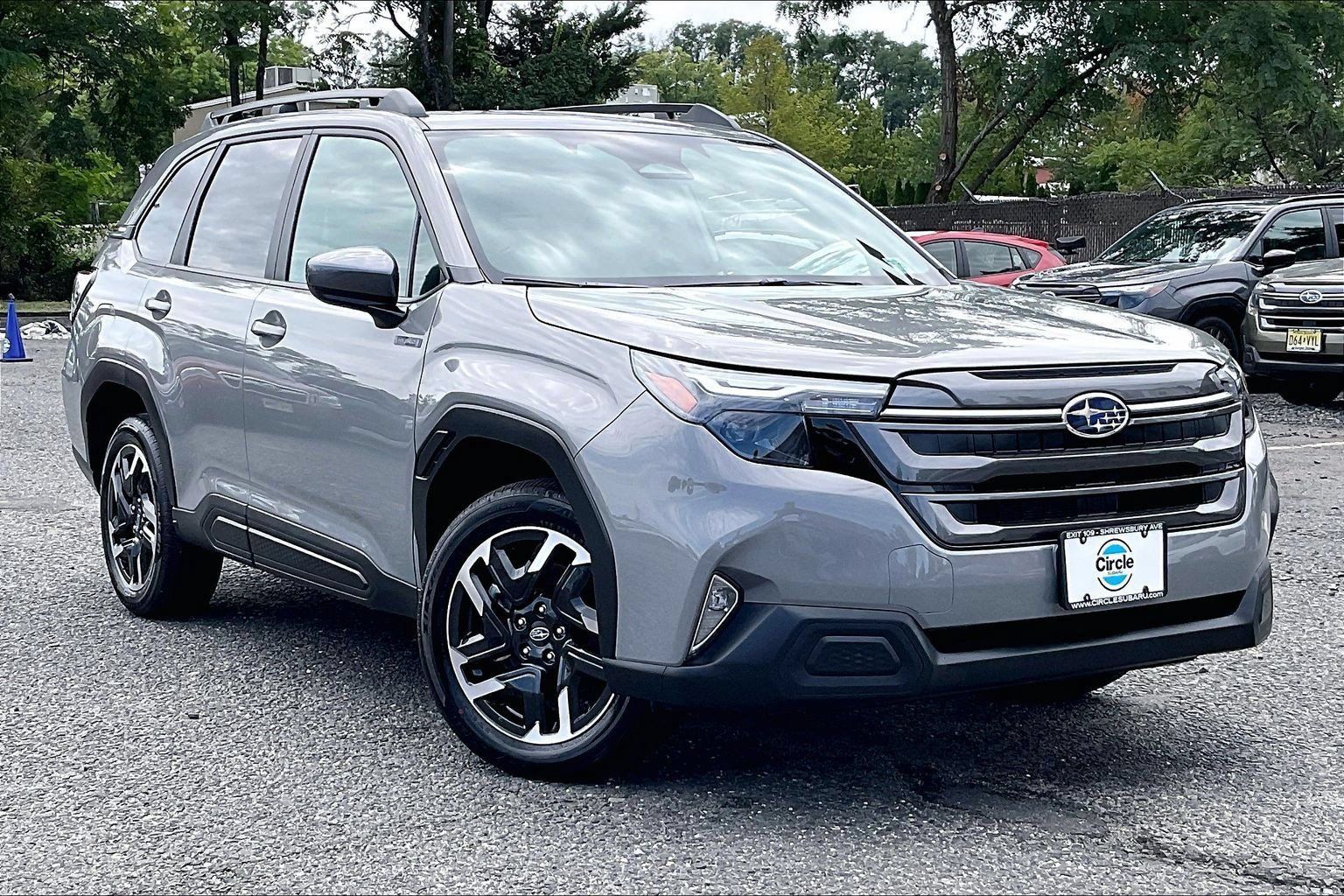 Used 2026 Subaru Forester Premium AWD/4WD image 2