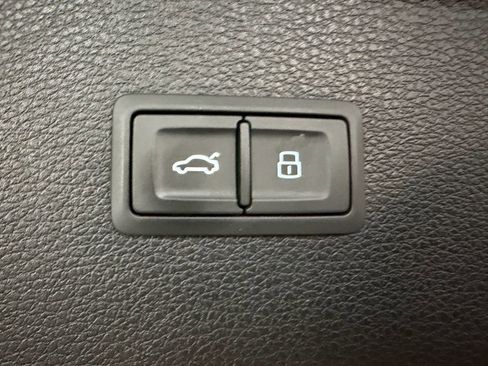 Used 2019 Audi SQ5 Premium Plus image 22