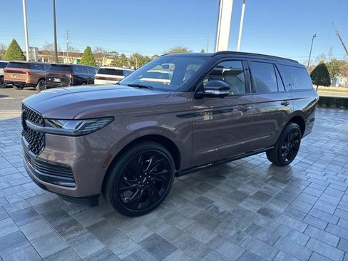 New 2025 Lincoln Navigator Black Label image 5