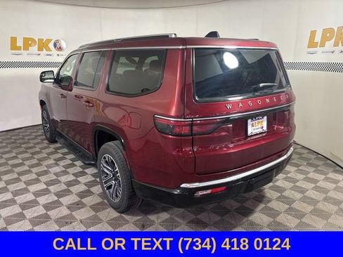 Used 2024 Jeep Wagoneer Series II AWD/4WD image 11