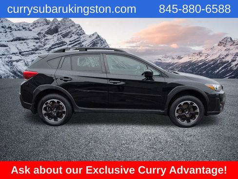Used 2021 Subaru Crosstrek 2.0i Premium image 2