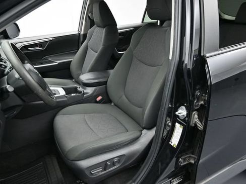 Used 2023 Toyota RAV4 XLE AWD/4WD image 11