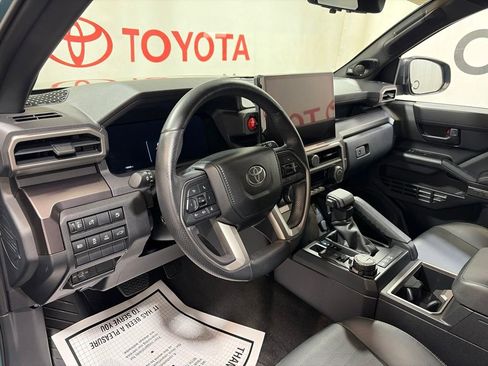 Used 2025 Toyota 4Runner TRD Off-Road Premium w/ Tow Technology Package AWD/4WD image 23
