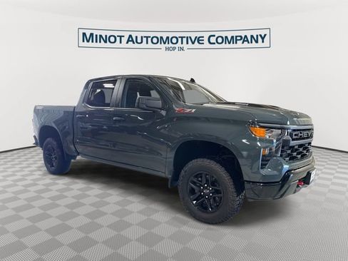 Used 2025 Chevrolet Silverado 1500 Custom Trail Boss AWD/4WD image 1