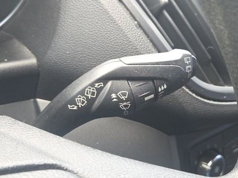 Used 2017 Ford Escape S image 37