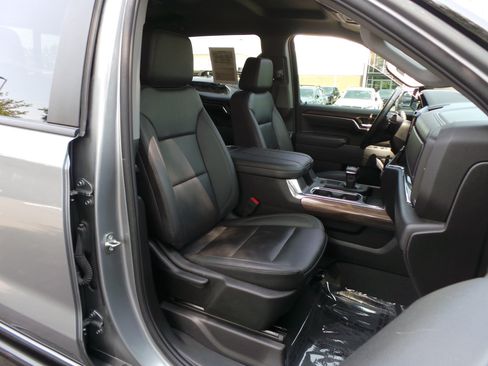Used 2024 Chevrolet Silverado 1500 RST w/ Convenience Package II AWD/4WD image 18