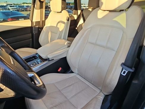 Used 2019 Land Rover Range Rover Sport HSE AWD/4WD image 19