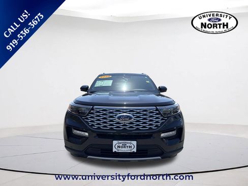 Used 2020 Ford Explorer Platinum w/ Premium Technology Package image 2