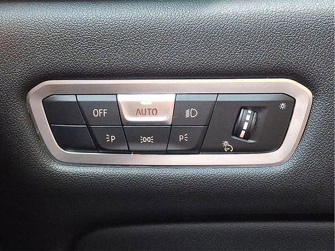 Used 2022 BMW X5 xDrive40i w/ Premium Package image 26