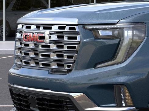 New 2026 GMC Acadia Denali AWD/4WD image 37
