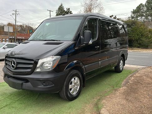Used 2016 Mercedes-Benz Sprinter 2500 image 5