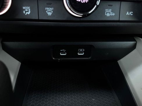 Used 2025 Honda Accord SE image 24