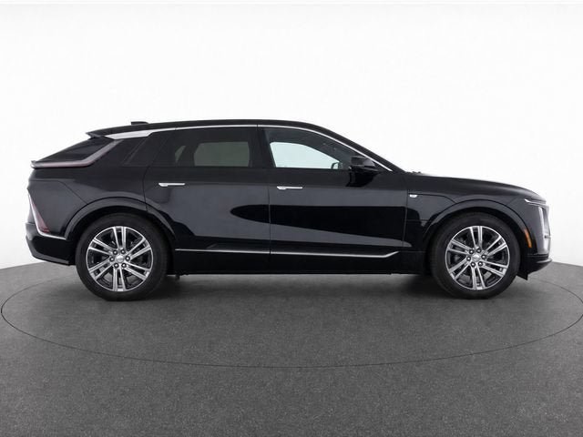 Certified 2024 Cadillac Lyriq Tech AWD/4WD image 8