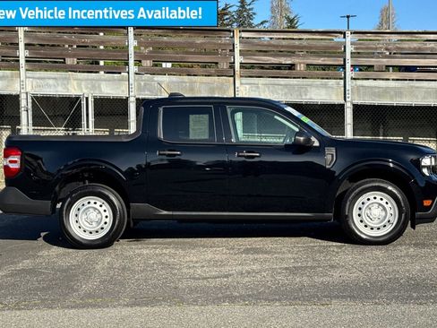 Used 2025 Ford Maverick XL image 3