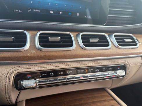 Used 2020 Mercedes-Benz GLE 350 4MATIC image 22