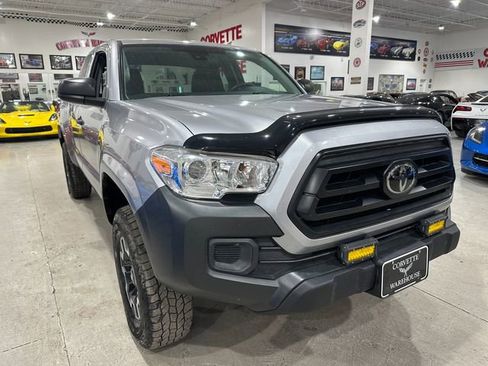 Used 2021 Toyota Tacoma SR image 4