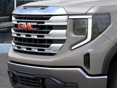 New 2026 GMC Sierra 1500 SLE w/ Max Trailering Package image 13